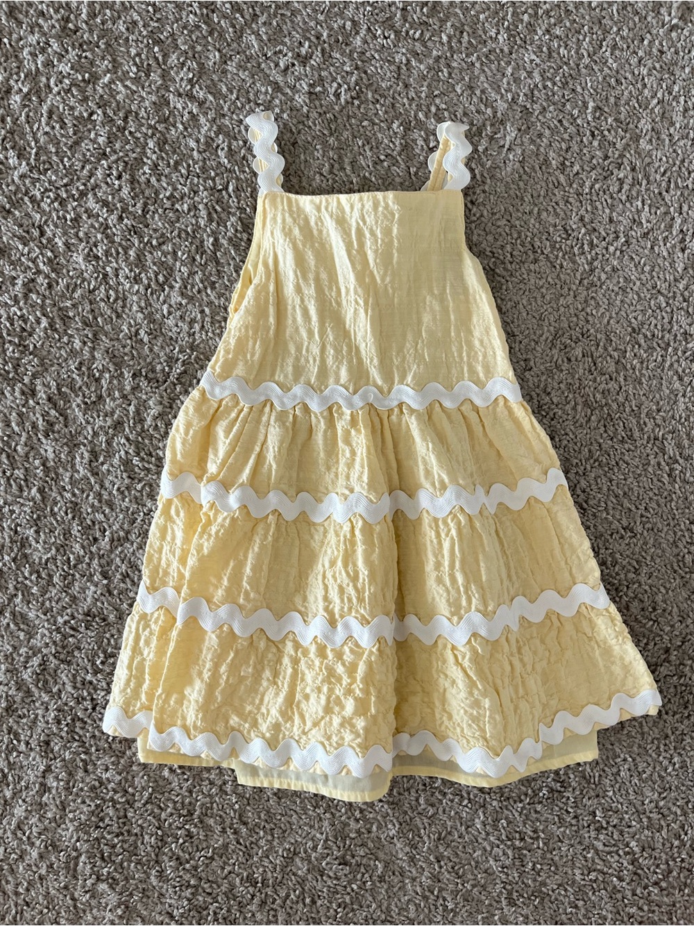 Adorable yellow linen dress size 4T